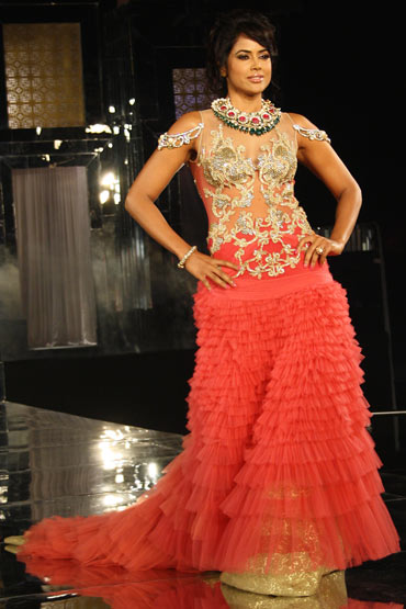 Sameera Reddy for Falguni and Shane Peacock