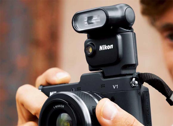 Review: Should you buy Nikon 1 V1?