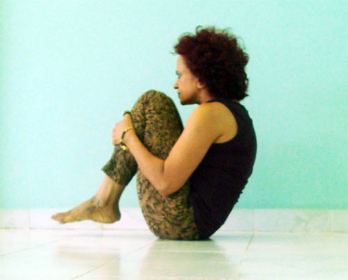 Druta Dwipada Pawanmuktasana (Dynamic two-legged lying energy release pose)