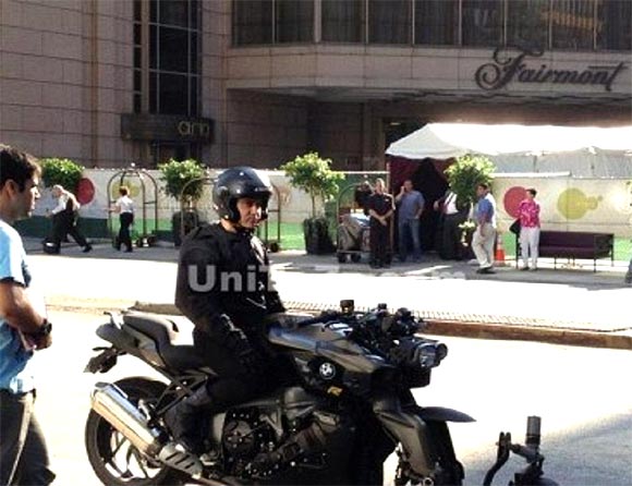 Aamir Khan on the sets of Dhoom 3