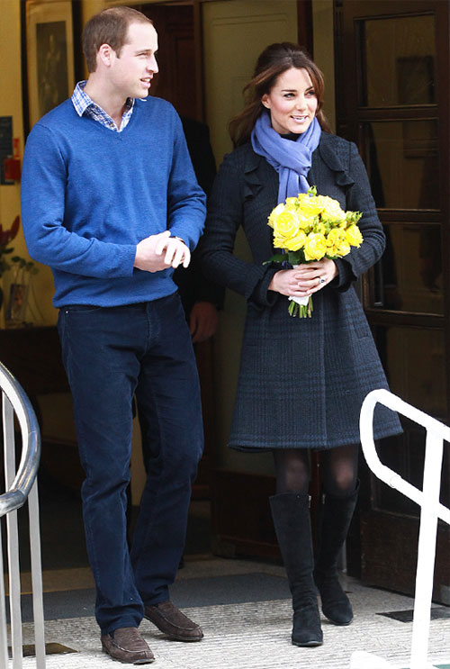 PICS: A glowing pregnant Kate leaves the hospital - Rediff Getahead