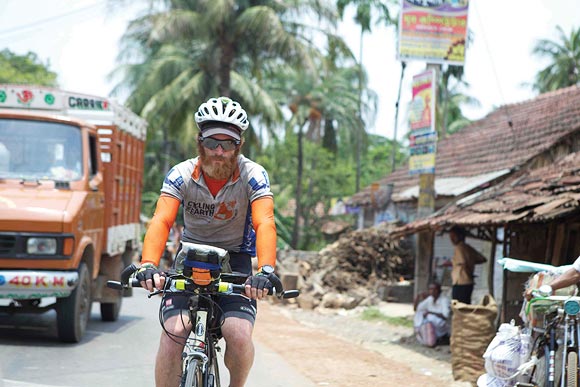 Sean Conway cycled over 2,000 miles from Kolkata to Mumbai
