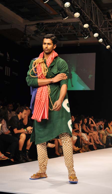 IN PICS: Bengal in all its splendour at LFW