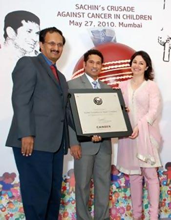 Dr Jagannath with Sachin and Anjali  Tendulkar