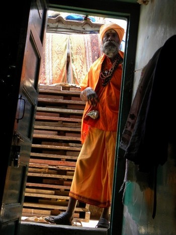 Sadhu at the door, Mumbai