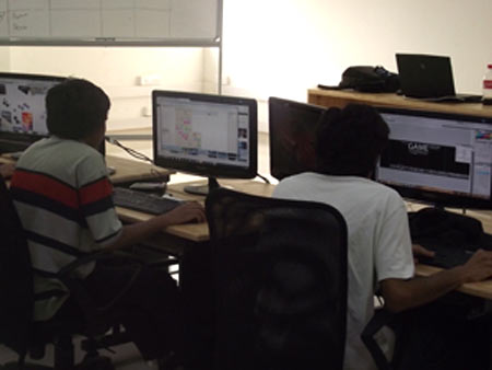 Students at DSK Supinfogame collaborate on a project