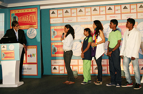 Shobhaa De (third from right) looks on as students of Parikrama address Amitabh Bachchan