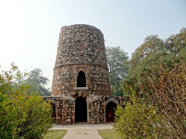 Chor Minar, Siri Fort