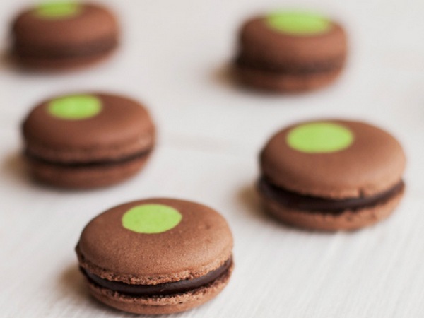 Macarons continue to be Le15's trademark product