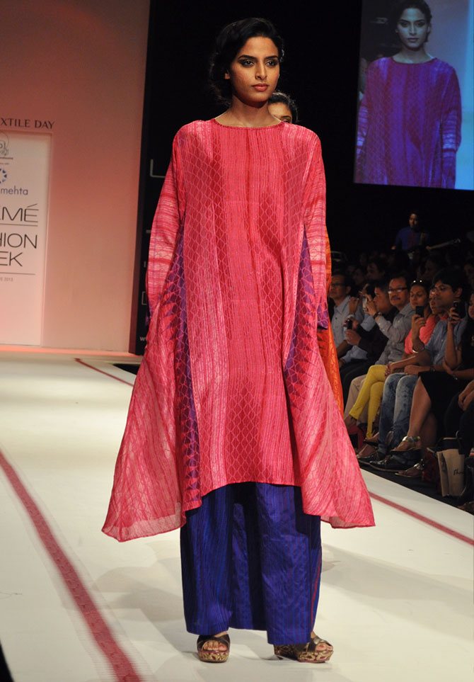 A model showcases a Krishna Mehta creation.