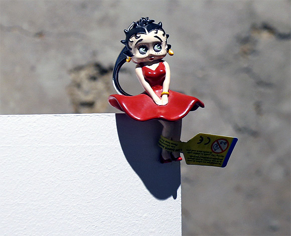 Among other things on display is this Betty Boop key chain.