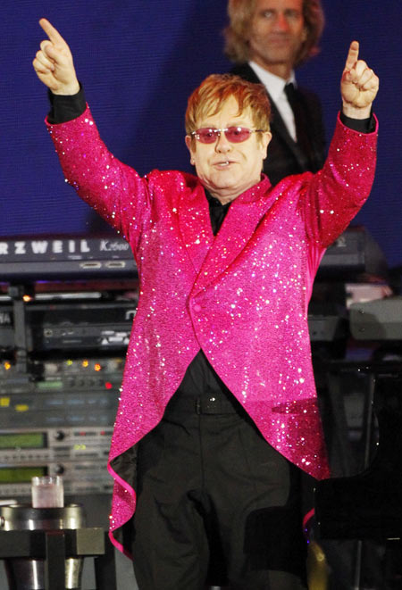 Elton John, March 25, 1947, is among the famous people to be born in the year of the Rooster