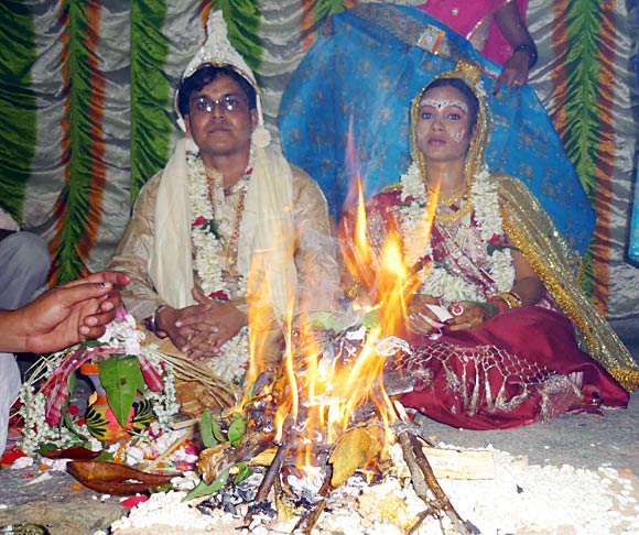 Agnishwar Madhu with his wife Priyanka