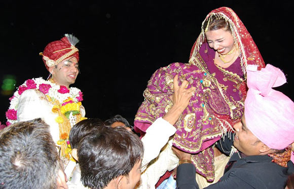 Neetu Yeutkar with her husband Pramesh Mandraha