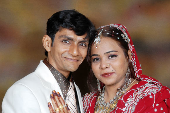 Fahad Pathan with his wife Aisha Shaikh