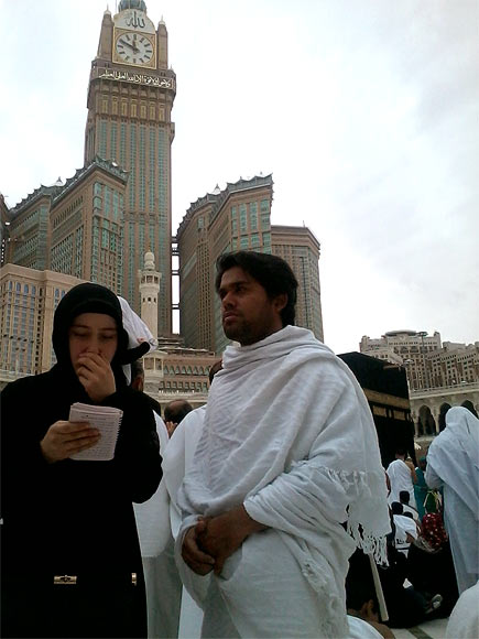 Manzar Warsi at Mecca Haram Sharif