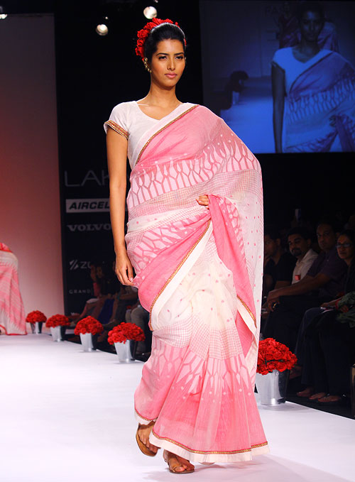 Spectacularly delicious Indian weaves on the runway