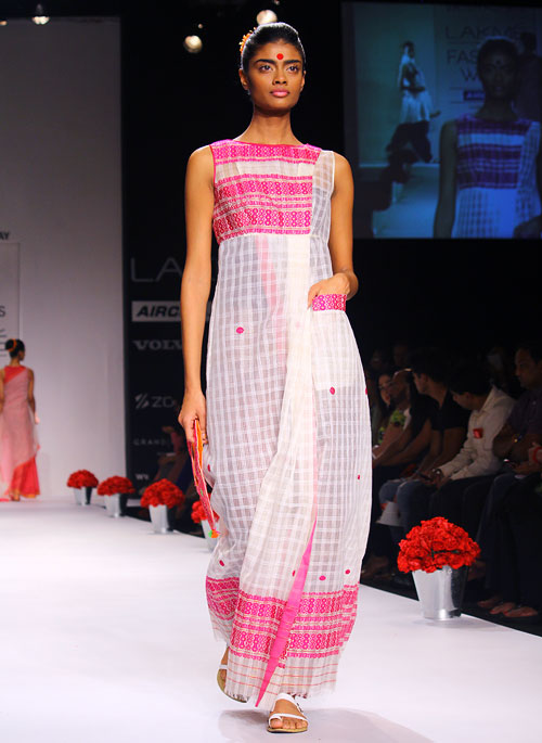 Spectacularly delicious Indian weaves on the runway