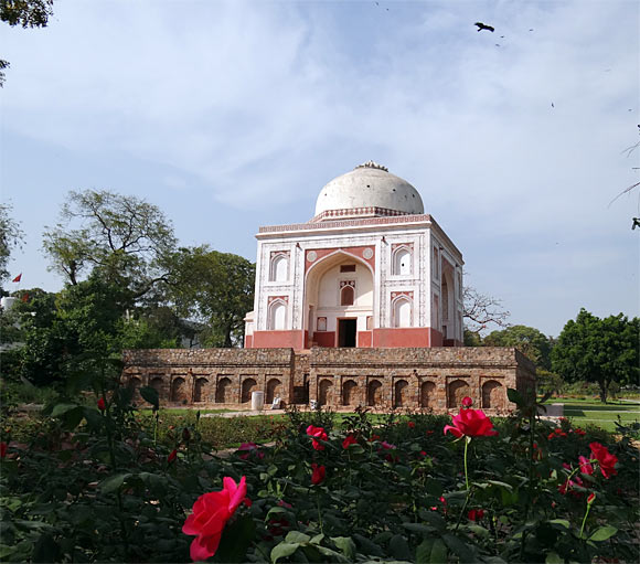 Exploring Delhi: The fascinating Sunder Nursery