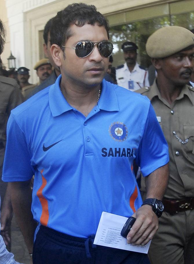 Why Sachin Tendulkar fell at an old lady's feet