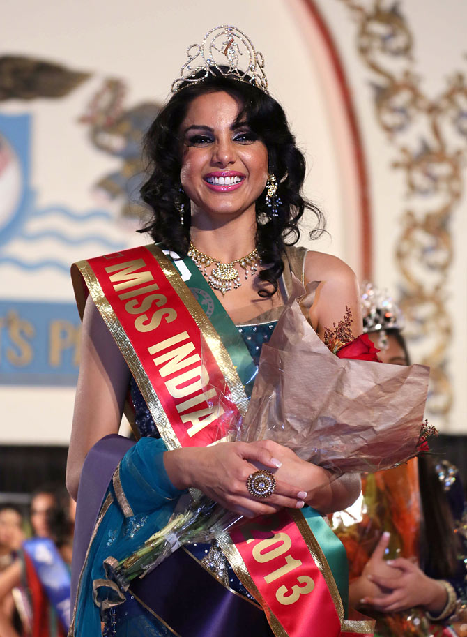 Monica Gill is crowned Miss India USA 2013