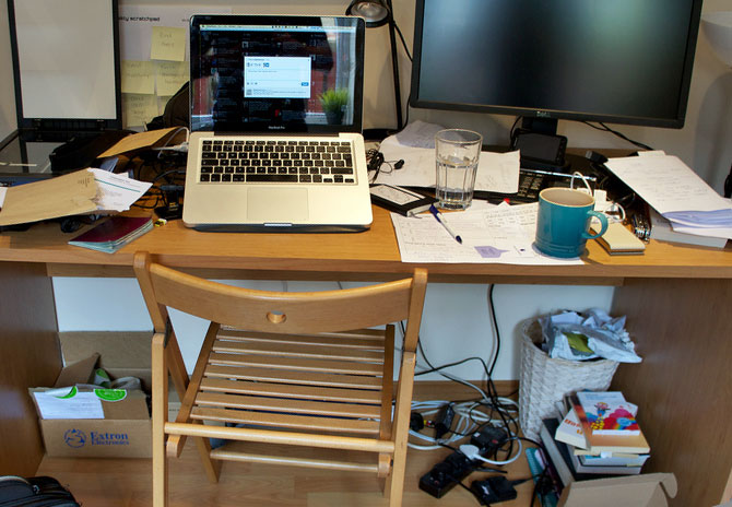 5. De-clutter your desk