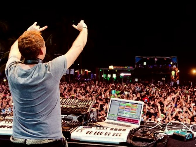 Sunburn is one of the biggest music festivals in the country attracting international talent and audiences.