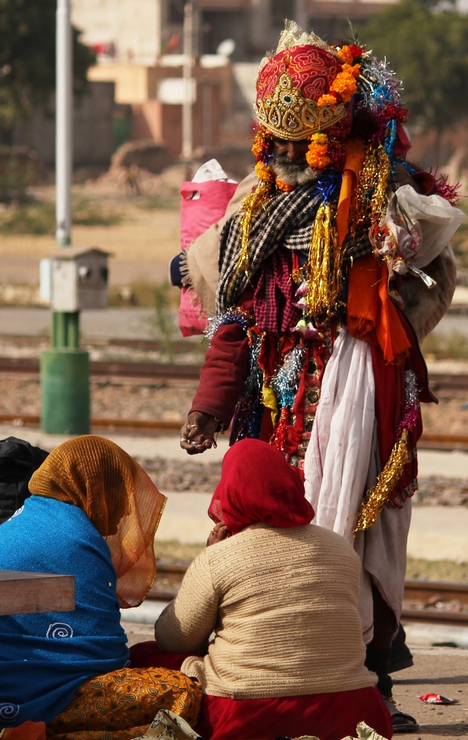 A colourful beggar shot at Jodhpur railway station