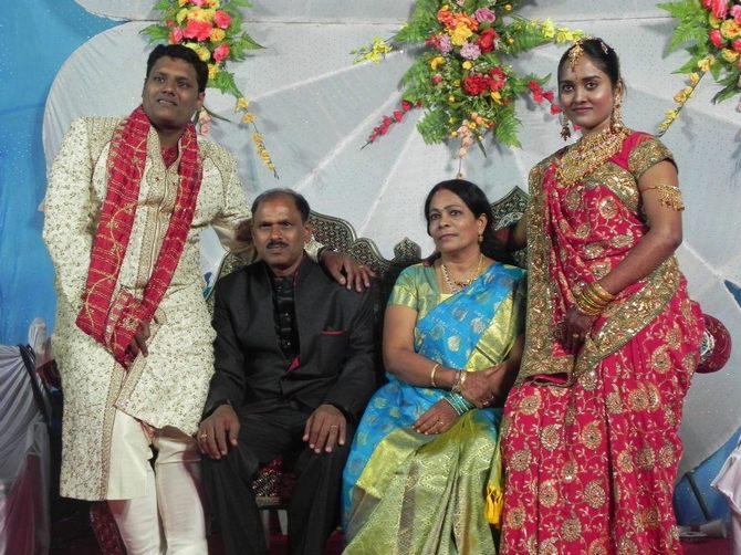 Pillai Vineet Janardhanan and his wife Amruta Bansode