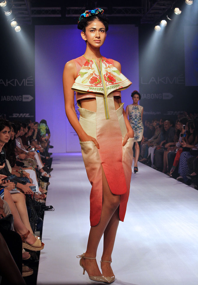 Model Reha Sukheja in a Arunima Majhi creation.
