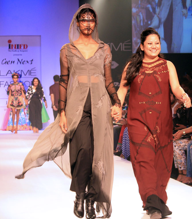 Model Archana Akhil Kumar with Surbhi Shekhar.