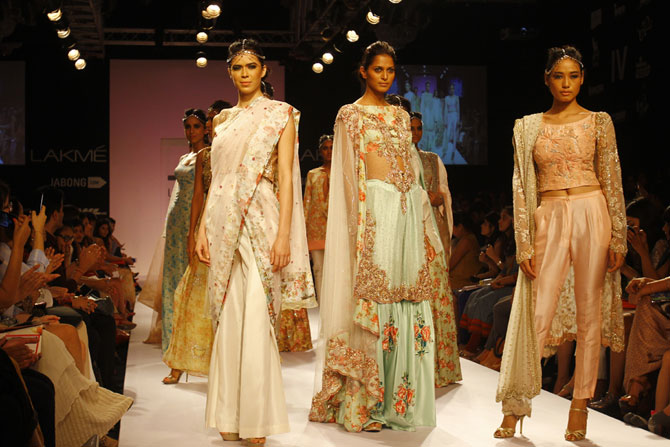 Border ke paar: Sexy, flirty, elegant designs from Pakistan!