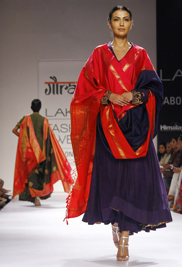 Model Sanea Sheikh in a Gaurang Shah creation.