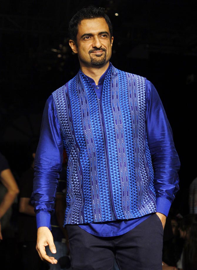 Sanjay Suri at Lakme Fashion Week Winter/ Festive 2014.
