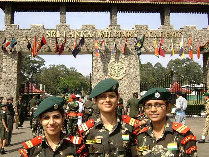 Asha Bhat with her friends at the Sri Lanka Military Academy
