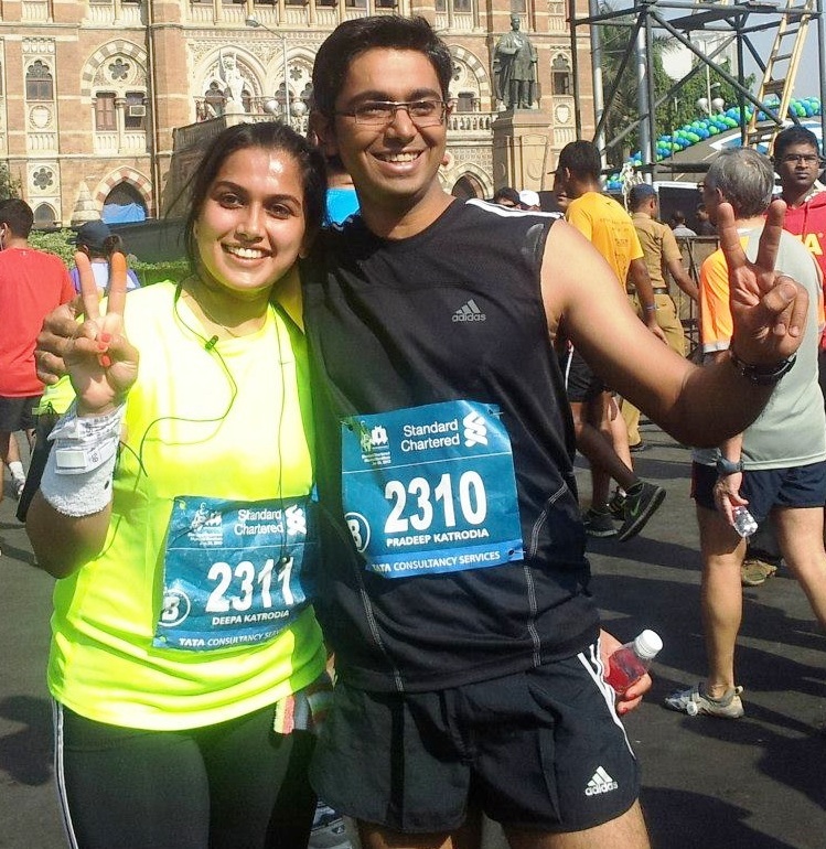 Deepa and Pradeep Katrodia at the Mumbai Marathon.