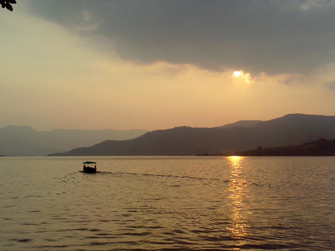 Bamnoli Lake, Satara, Maharashtra