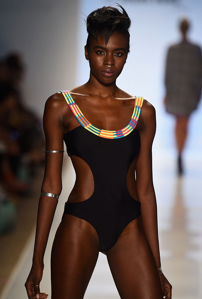 A model walks the runway for Pooja Kharbanda's new beachwear collection at Mercedes-Benz Swim Fashion Week.