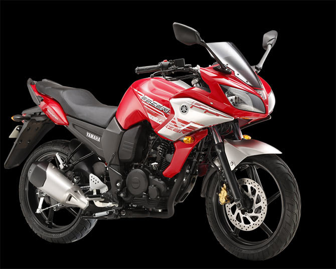 Note: This is Yamaha Fazer. As Yamaha is yet to launch Version 2.0, its photograph is not available