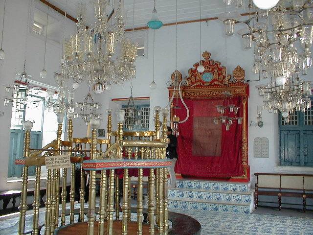 The interiors of Paradesi Synagogue