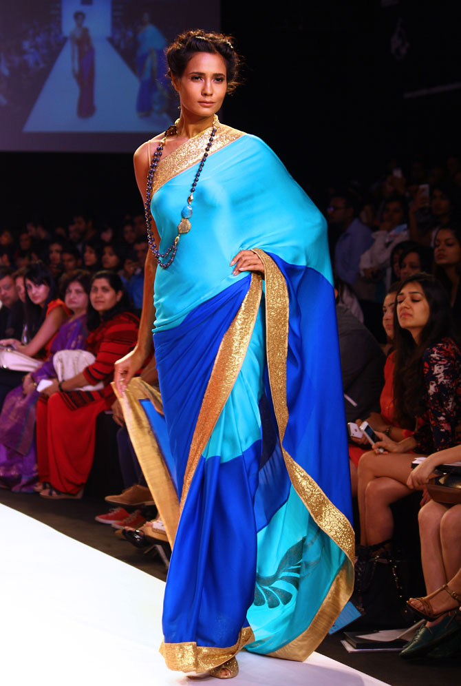 A model showcases Mandira Bedi design