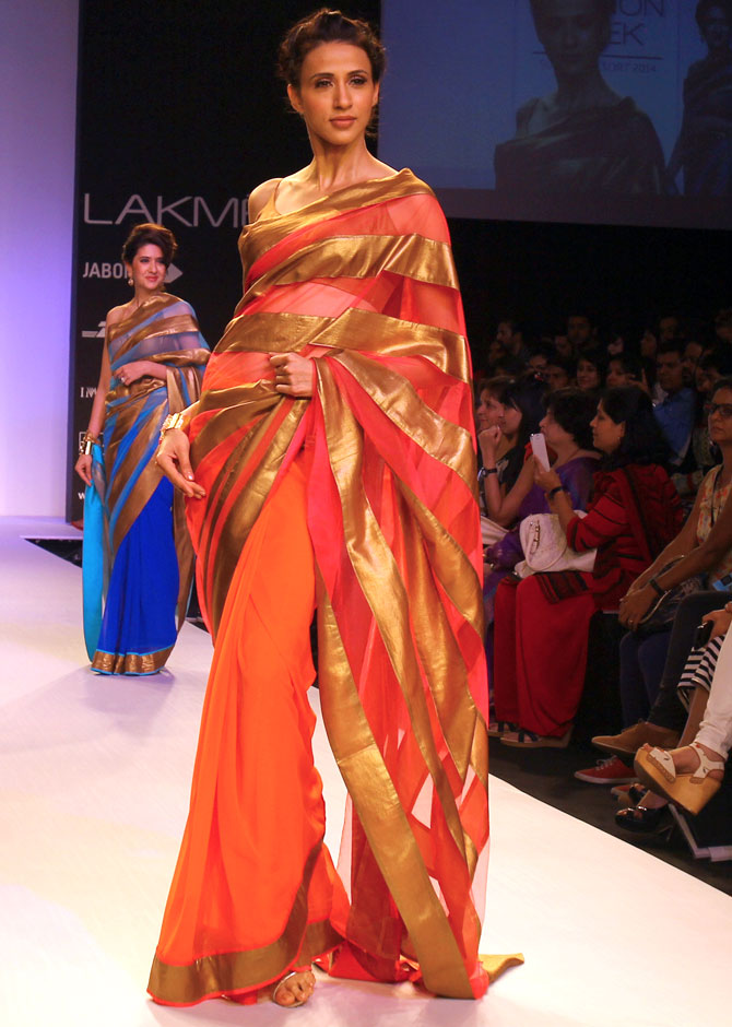 A model showcases Mandira Bedi design