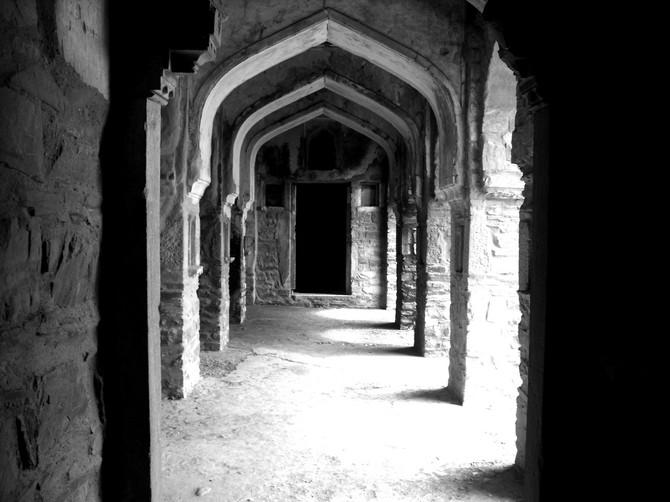 Ruins of Bhangarh fort