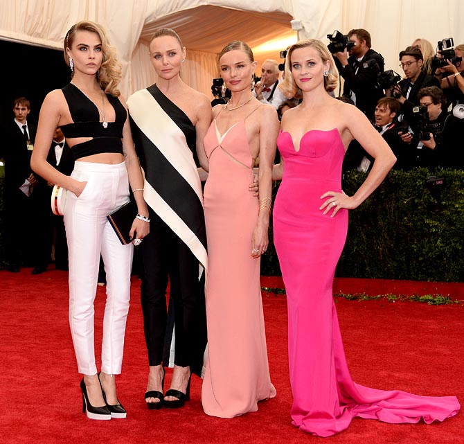 (L-R) Cara Delevingne, Stella McCartney, Kate Bosworth and Reese Witherspoon