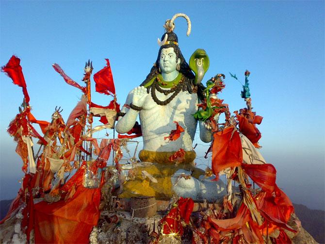 Churdhar Peak, Rajgarh