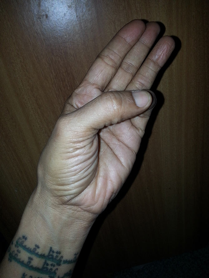 Jal mudra (Water hand gesture)