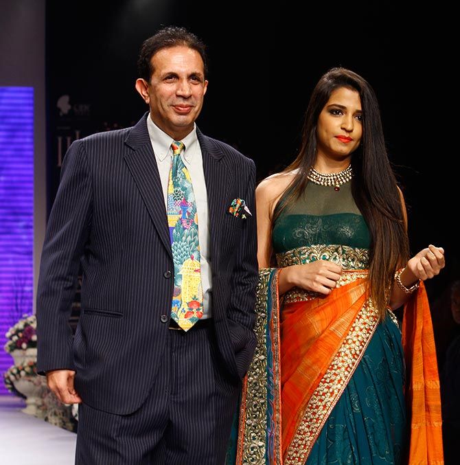 Pervez Damania with daughter at IIJW 2015