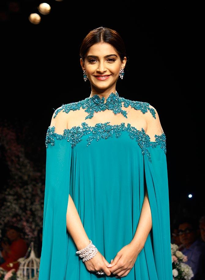 Sonam Kapoor at IIJW 2015