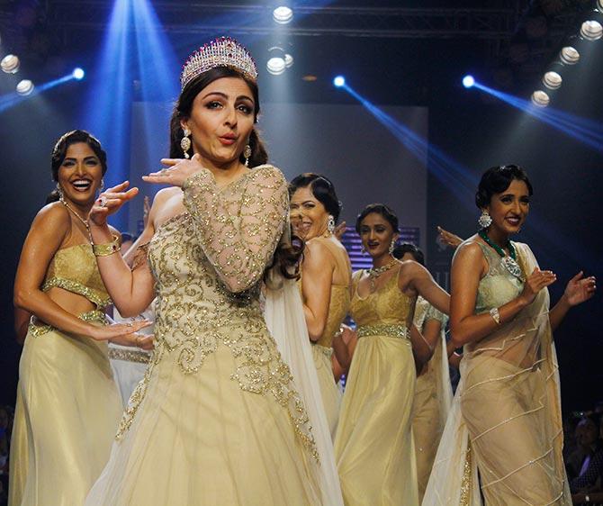 Soha Ali Khan at IIJW 2015