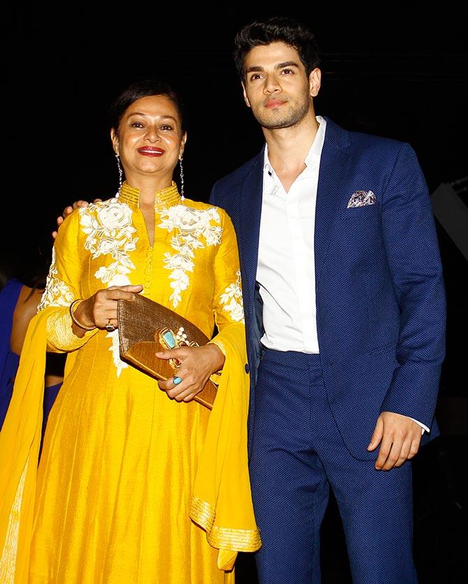 Zarina Wahab and Sooraj Pancholi